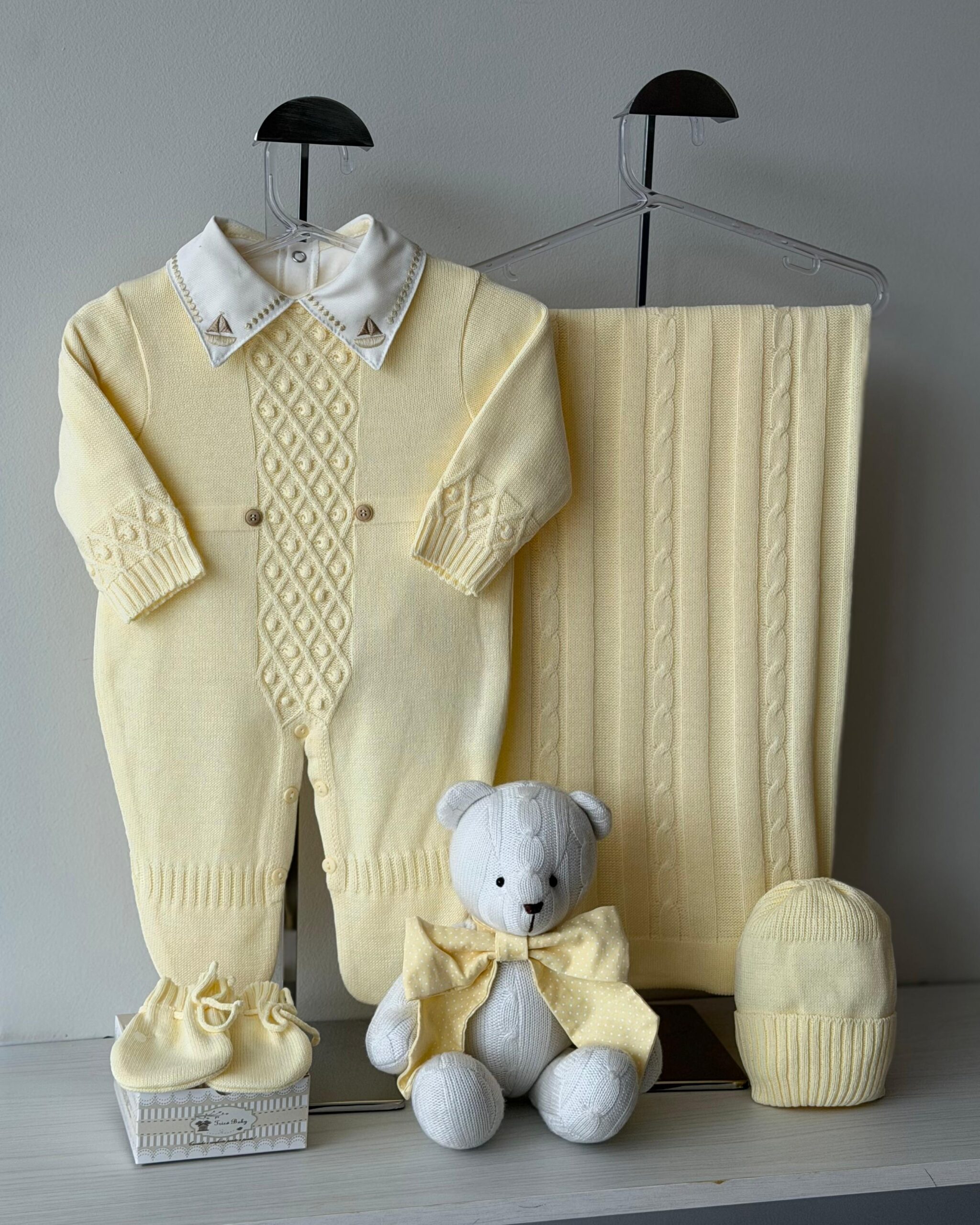 Saída Maternidade Macacão Pelotas Amarela