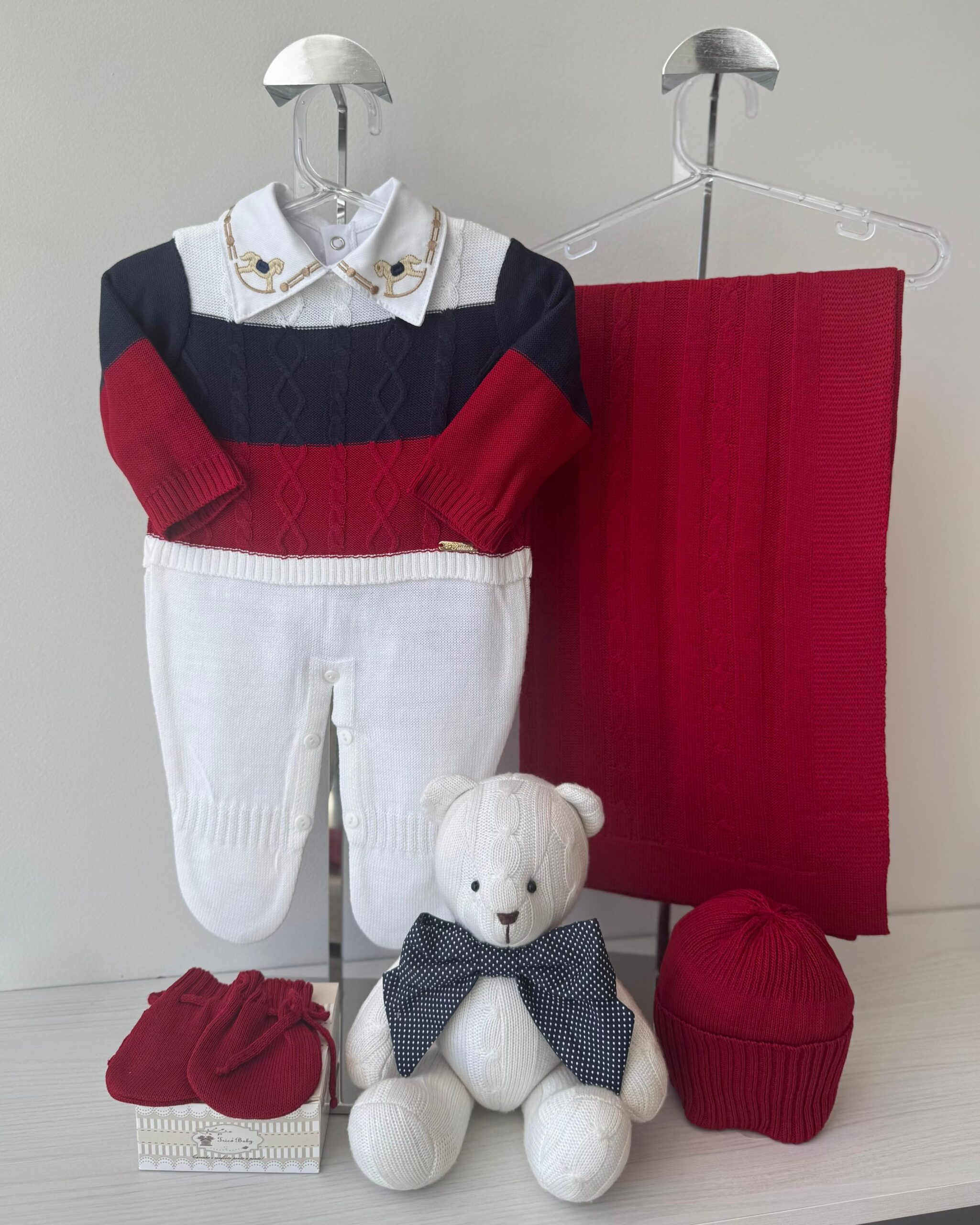 Saída Maternidade Macacão Branco Tricolor