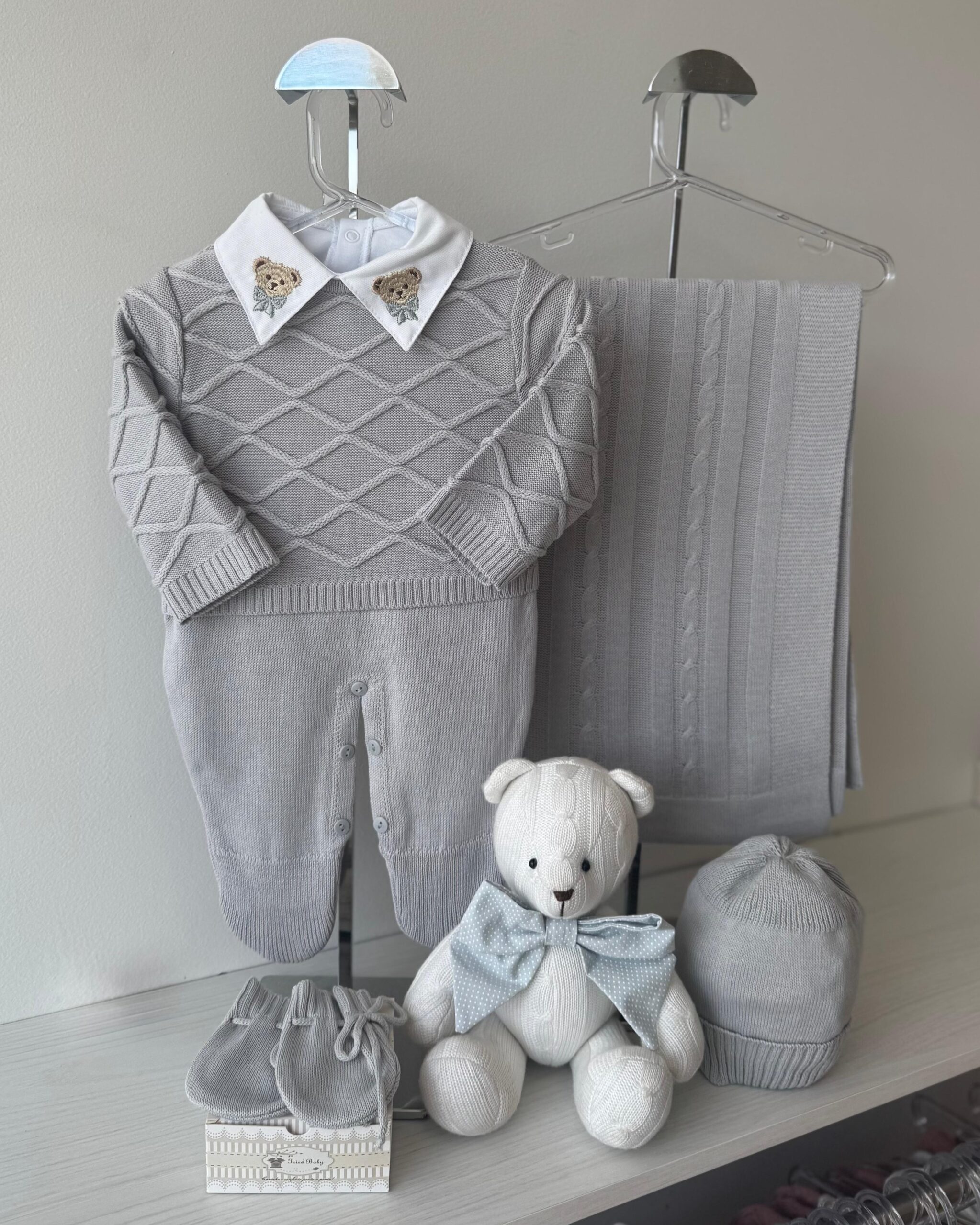 Saída Maternidade Casa De Abelha Cinza