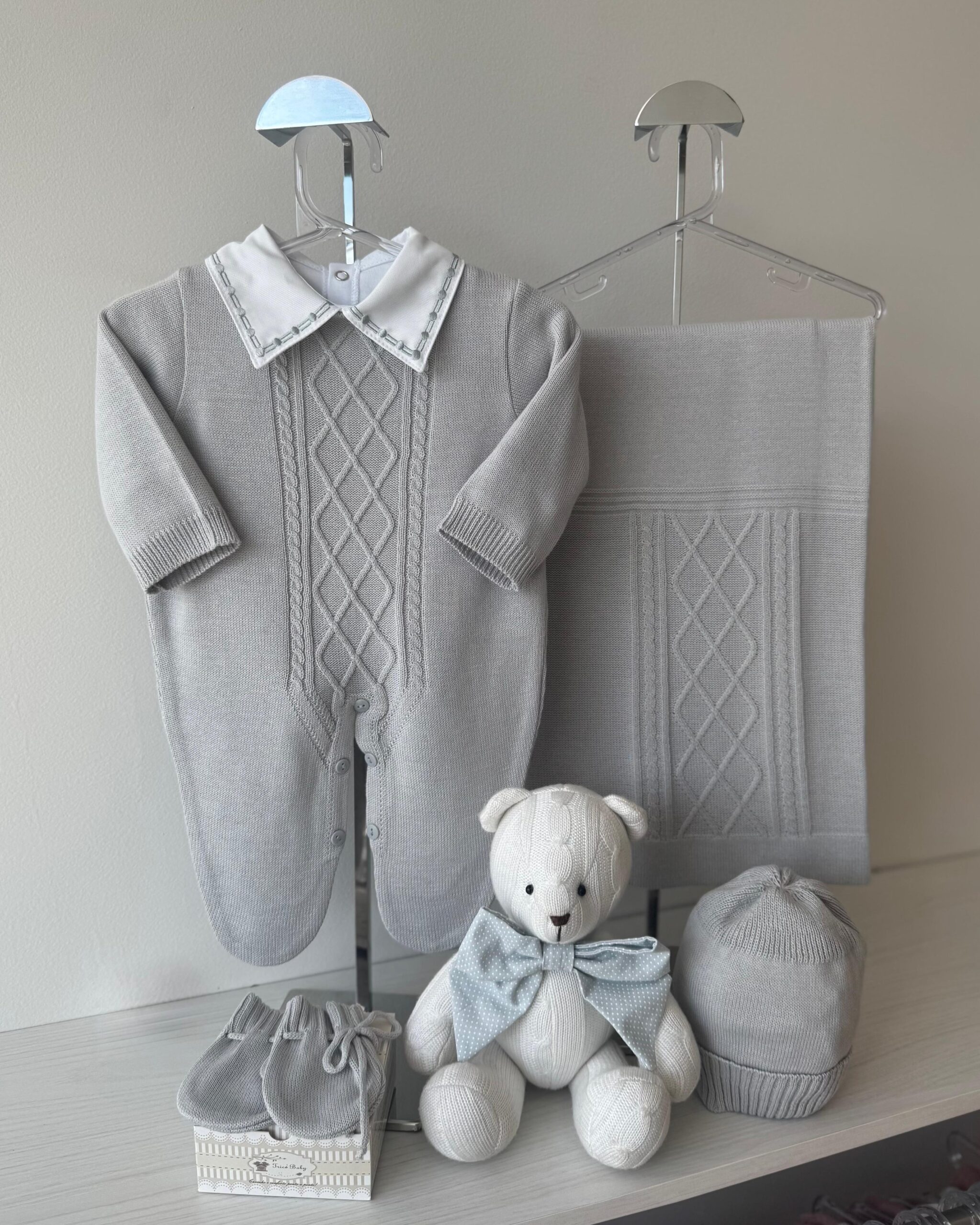 Saída Maternidade Encanto Cinza