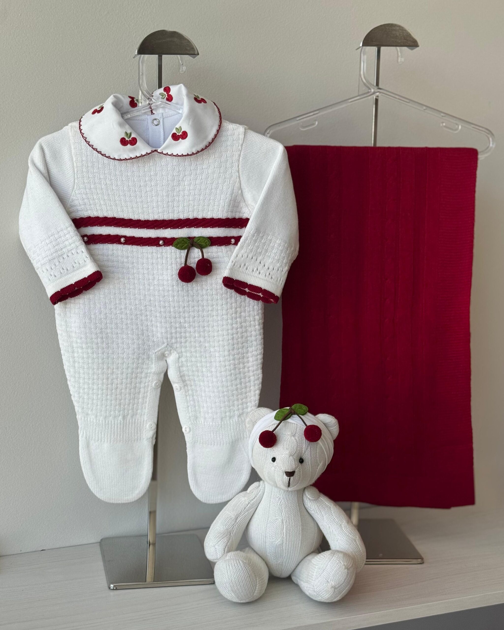 Saída Maternidade Cereja Vermelho e Branco