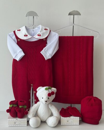 Saída Maternidade Jardineira Trança Vermelha