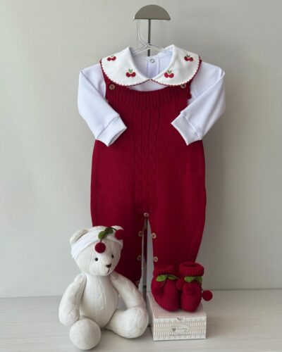 Jardineira Trança Vermelha + Body + Sapatinho + Faixa