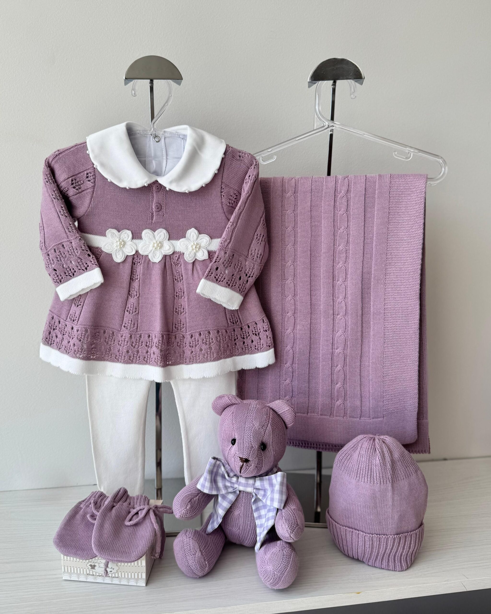 Saída Maternidade Vestido Rendado Lilás