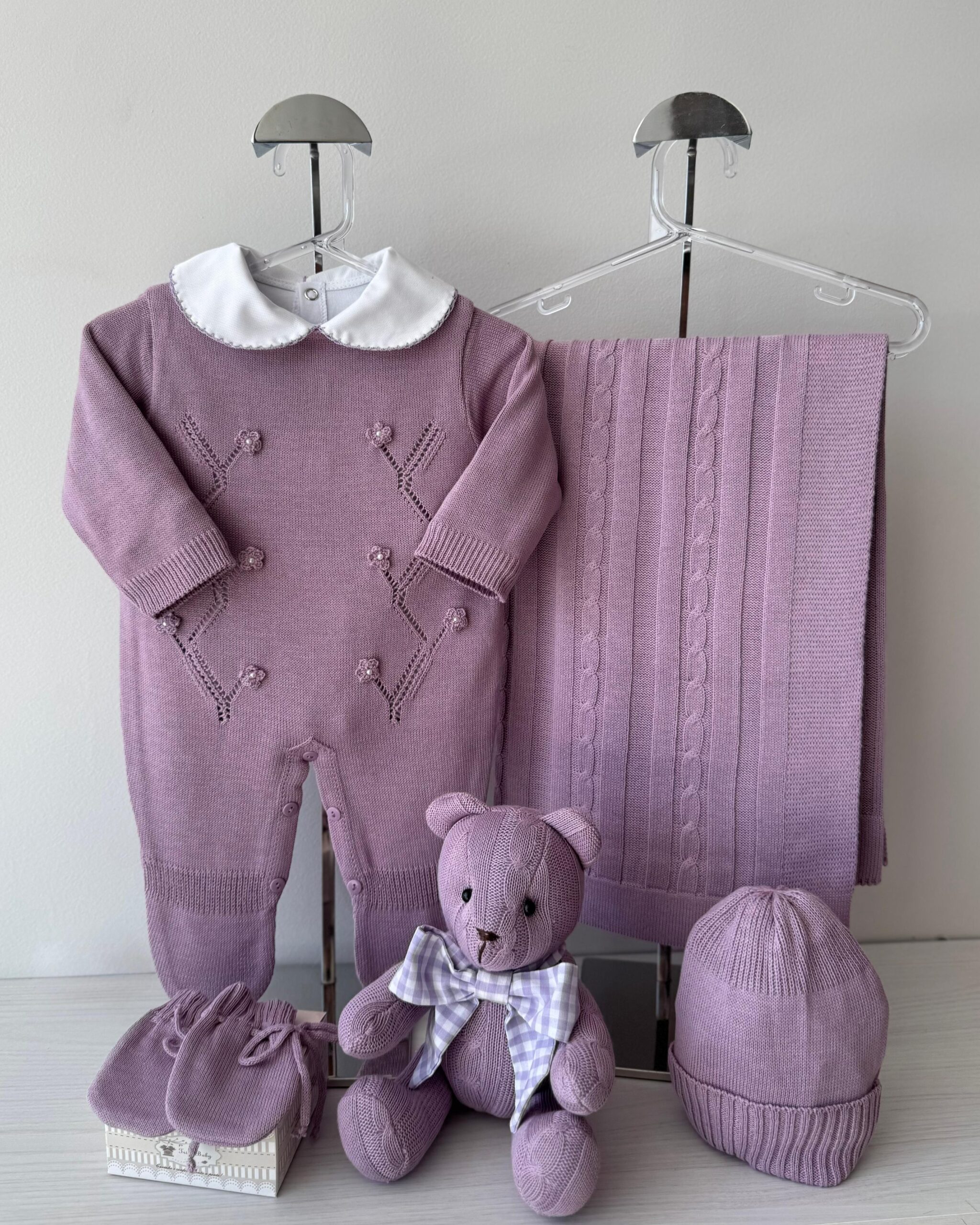 Saída Maternidade Macacão Flor Crochê Lilás