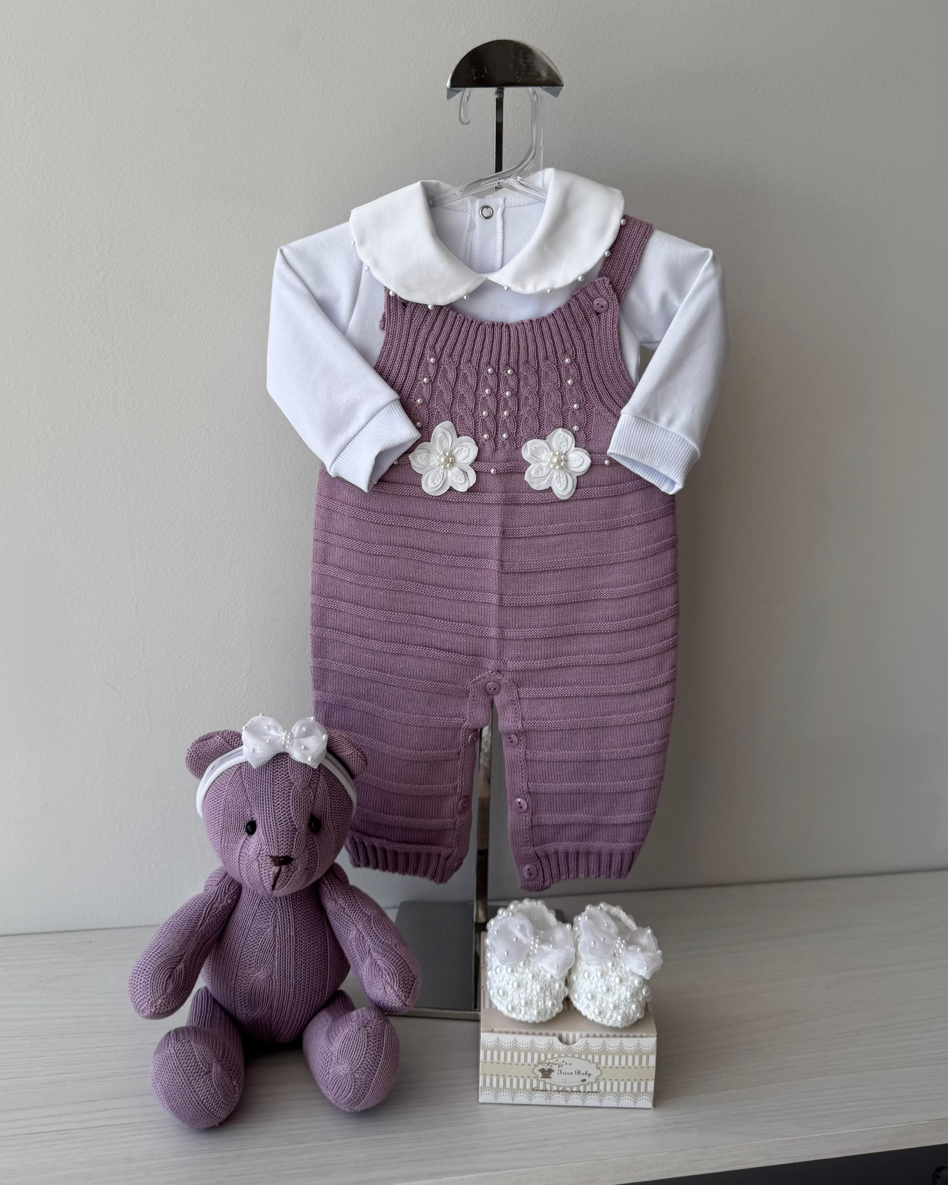 Jardineira Flor Lilás + Body +Sapatinho +Faixa