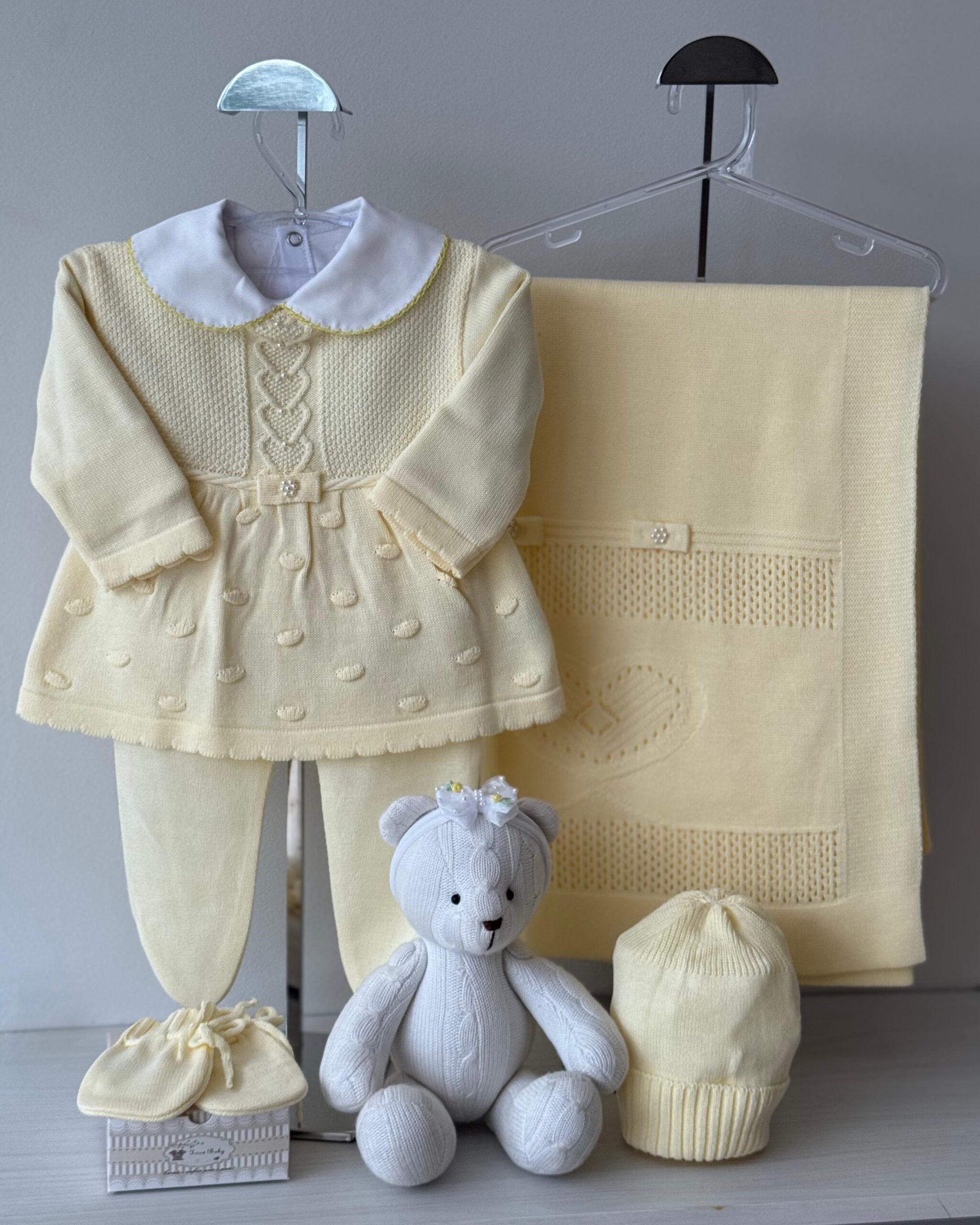 Saída Maternidade Vestido Pelotas Amarelo 6 pçs