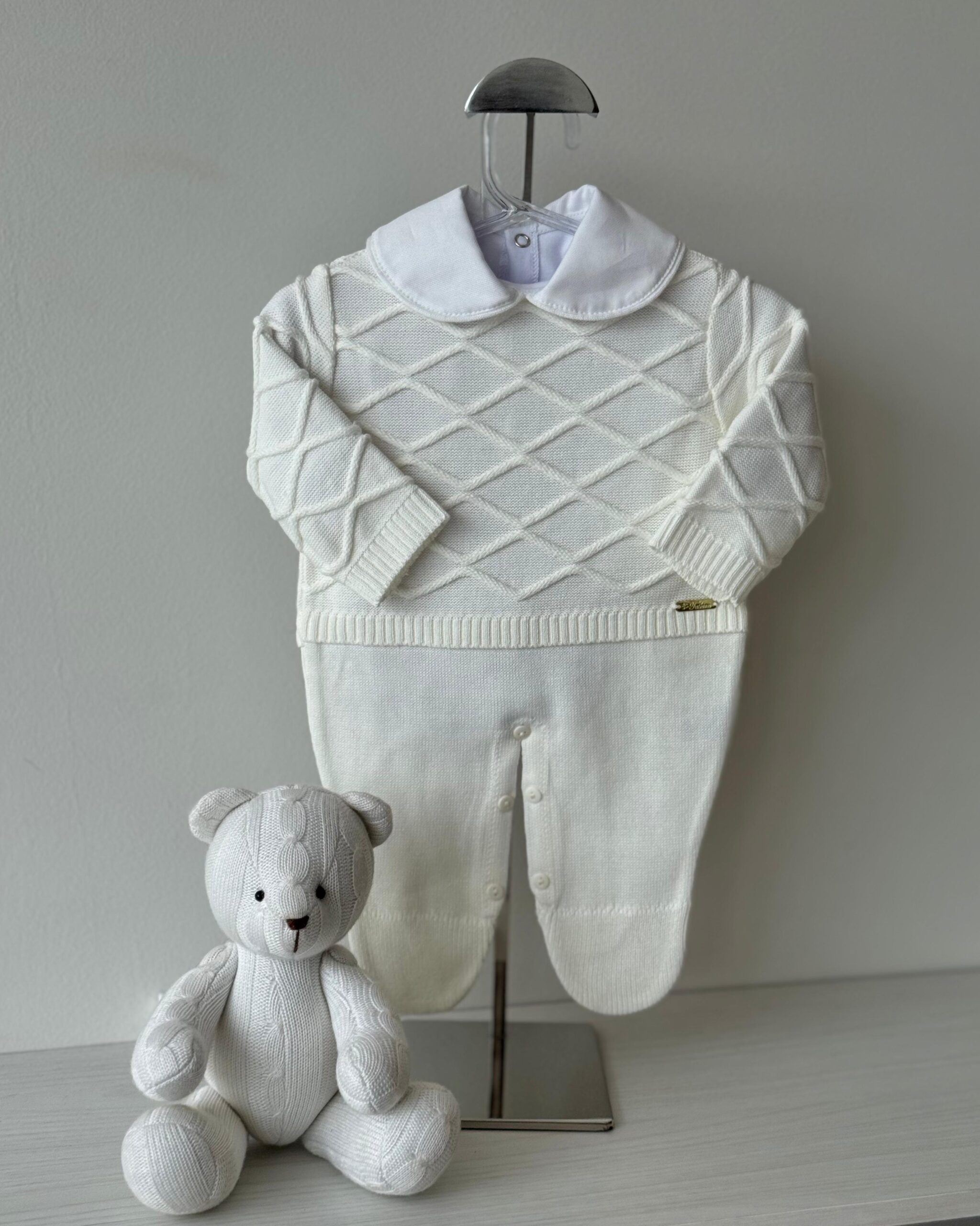 Macacão Casa de Abelha Off