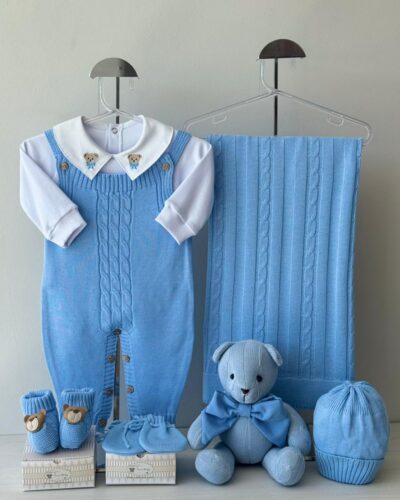 Saída Maternidade Jardineira Trança Azul Lavanda