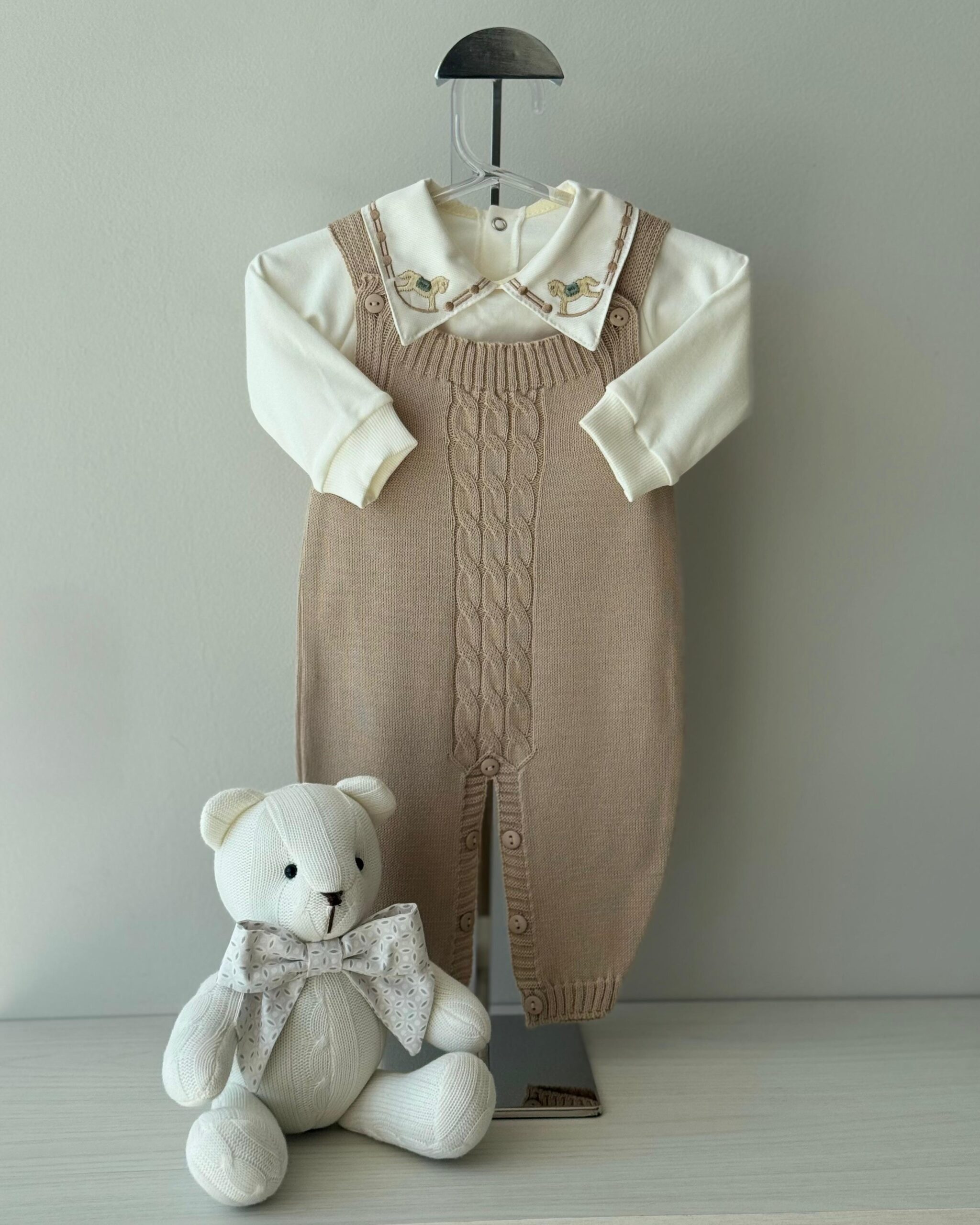 Jardineira Trança Areia + Body