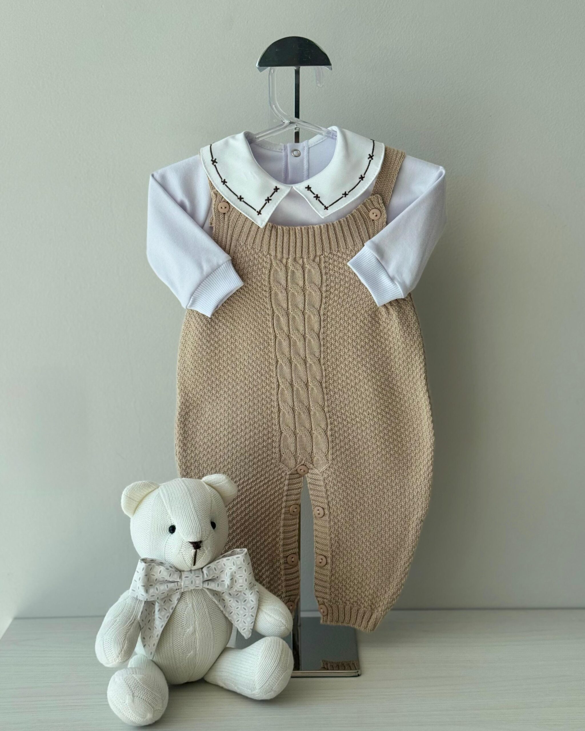 Jardineira Pipoca Areia + Body