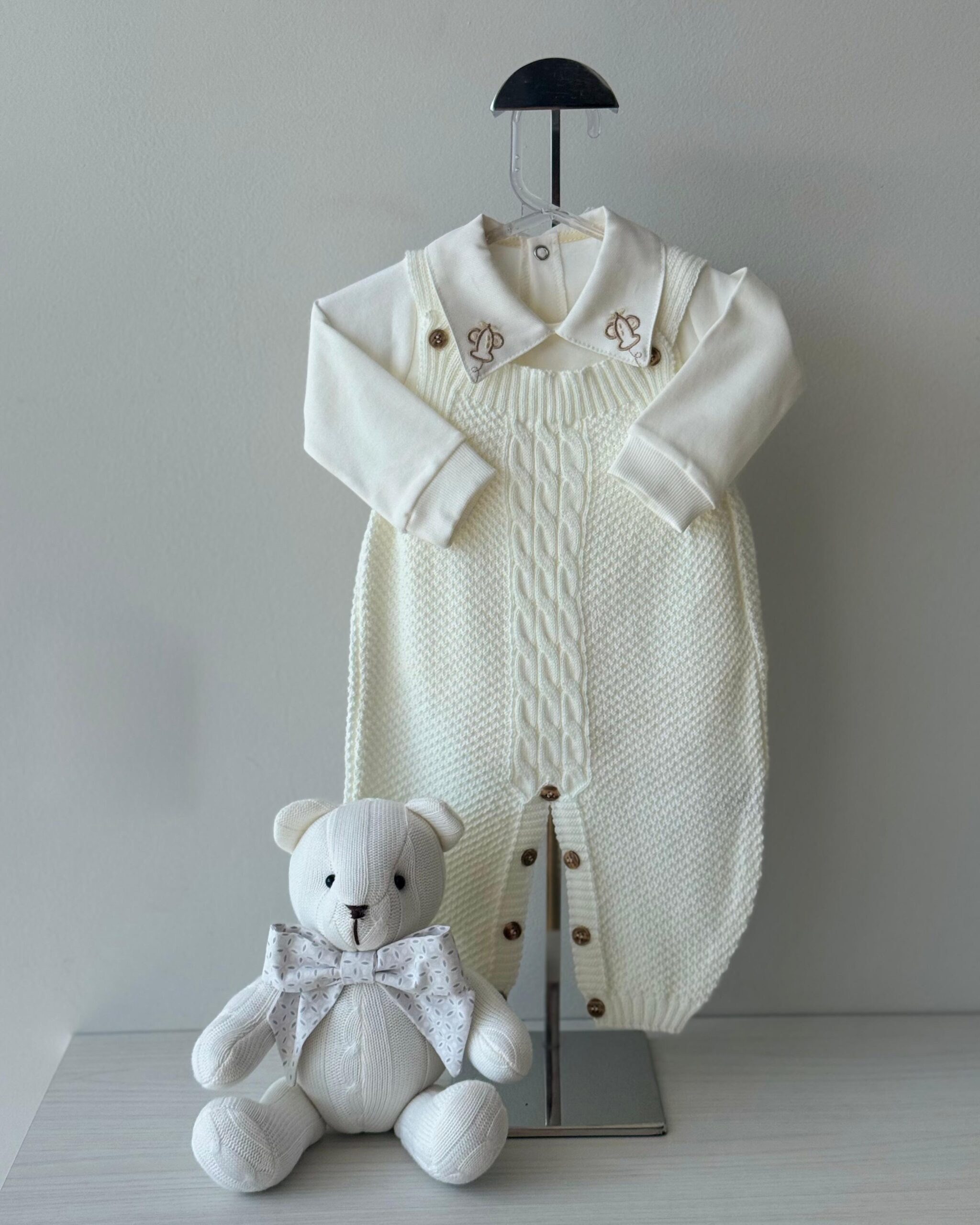 Jardineira Pipoca Off + Body