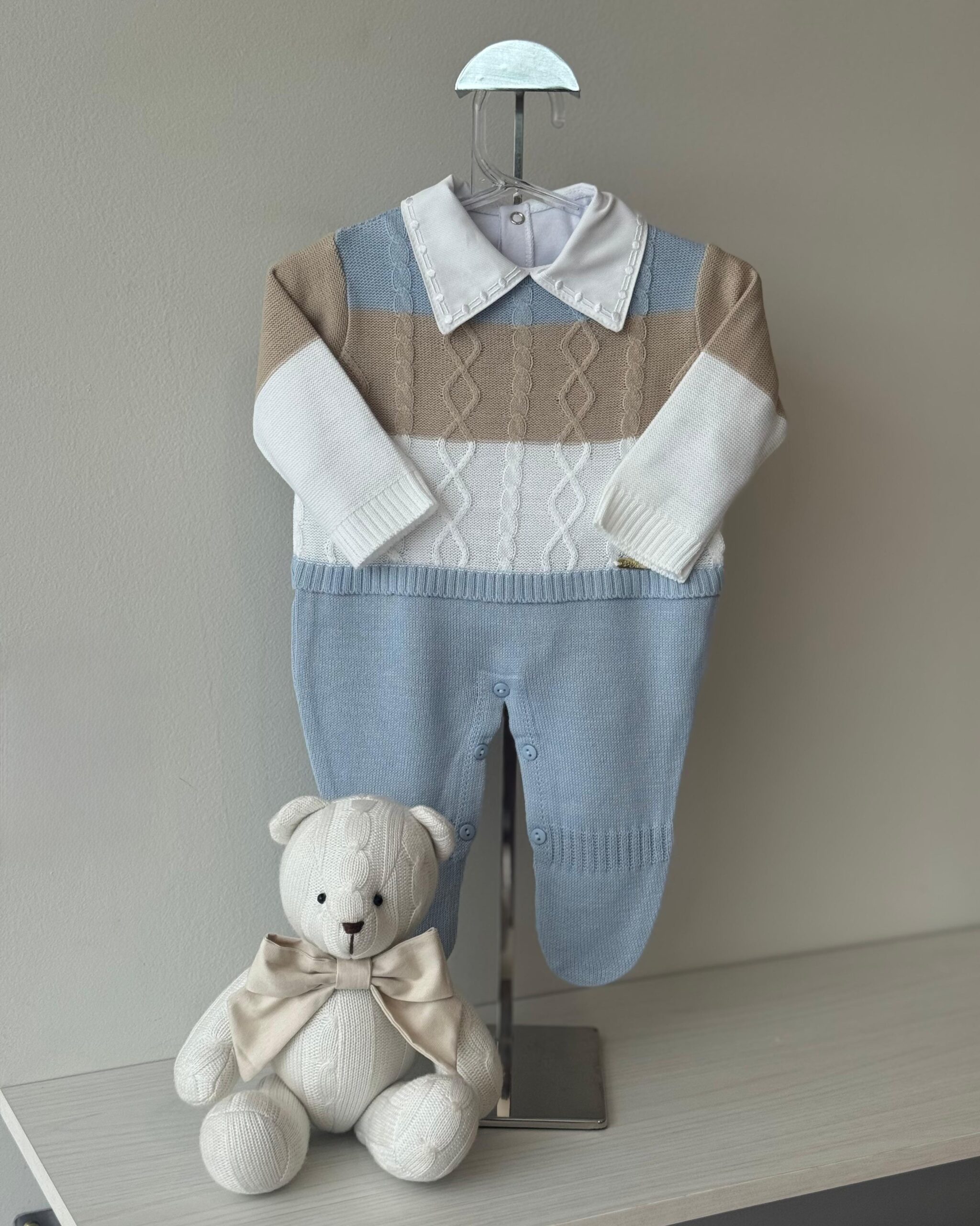 Macacão Aaram Azul Salinas, Areia e Branco